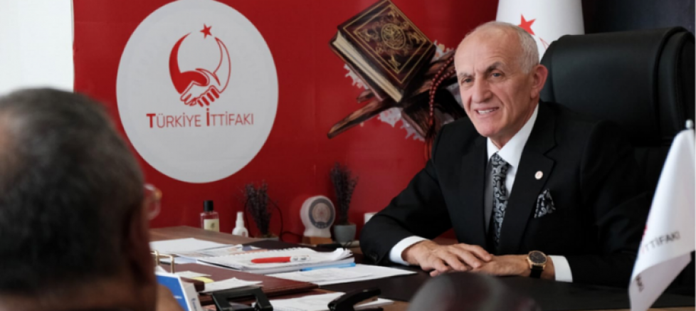 Hakkı Kıroğlu: “Kır Beyoğulları ailesiyle aynı sofrada buluşmak, bizim için bir onurdur” - GÜNDEM - İnternetin Ajansı